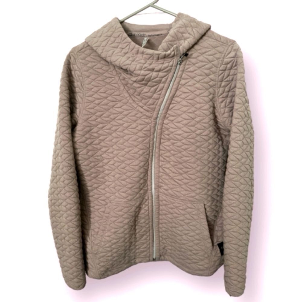 🥳 $13 NWT CK Performance Asymmetrical Quilted Hoodie M
